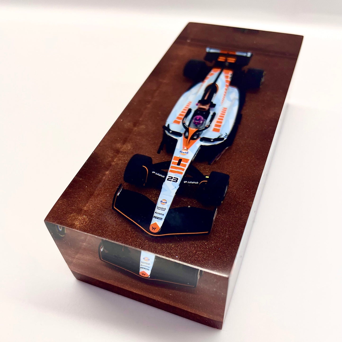 Velocità Sigillata Formula Essenza - Williams FW45 Albon Singapore 2023 (005/2025) Scultura automobilistica concettuale | Pezzo unico
