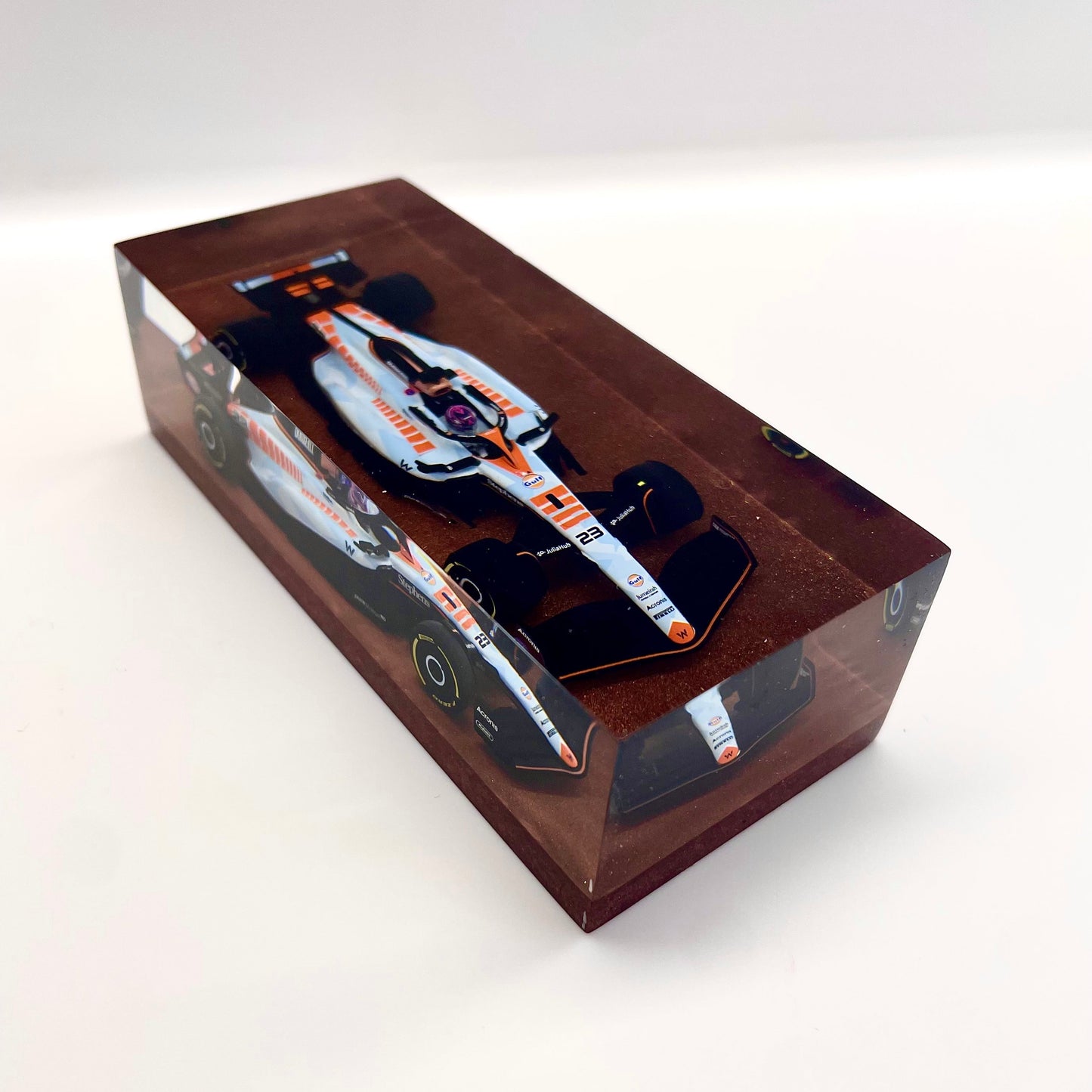 Velocità Sigillata Formula Essenza - Williams FW45 Albon Singapore 2023 (005/2025) Scultura automobilistica concettuale | Pezzo unico
