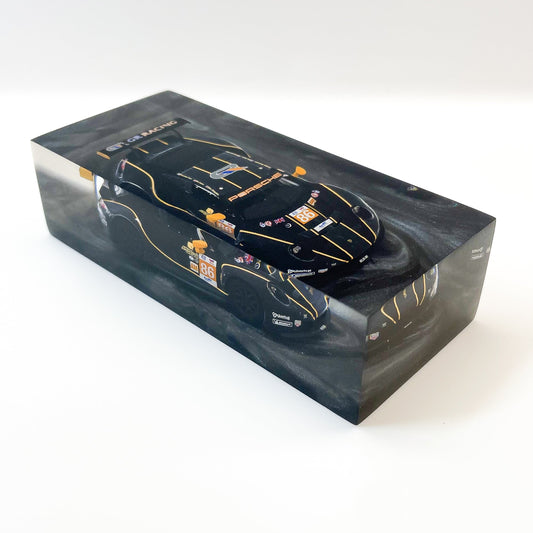 Velocità Sigillata GT Essenza - Porsche 911 RSR 19 - 24h Le Mans 2021 Endurance - Wainwright Barker Gamble - Scultura automobilistica concettuale | Pezzo unico numerato