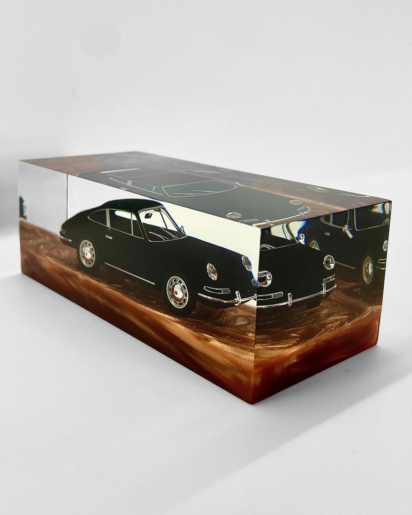 Velocità Sigillata GT – Porsche Coupé 912 1964 - Scultura automobilistica concettuale | Pezzo unico