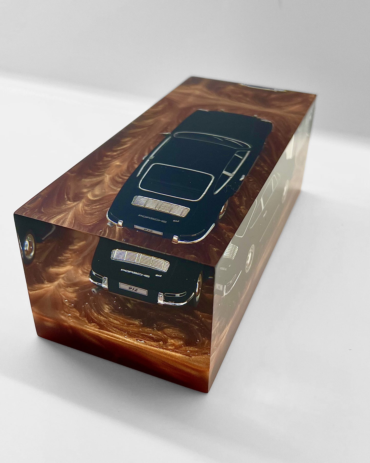 Velocità Sigillata GT – Porsche Coupé 912 1964 - Scultura automobilistica concettuale | Pezzo unico