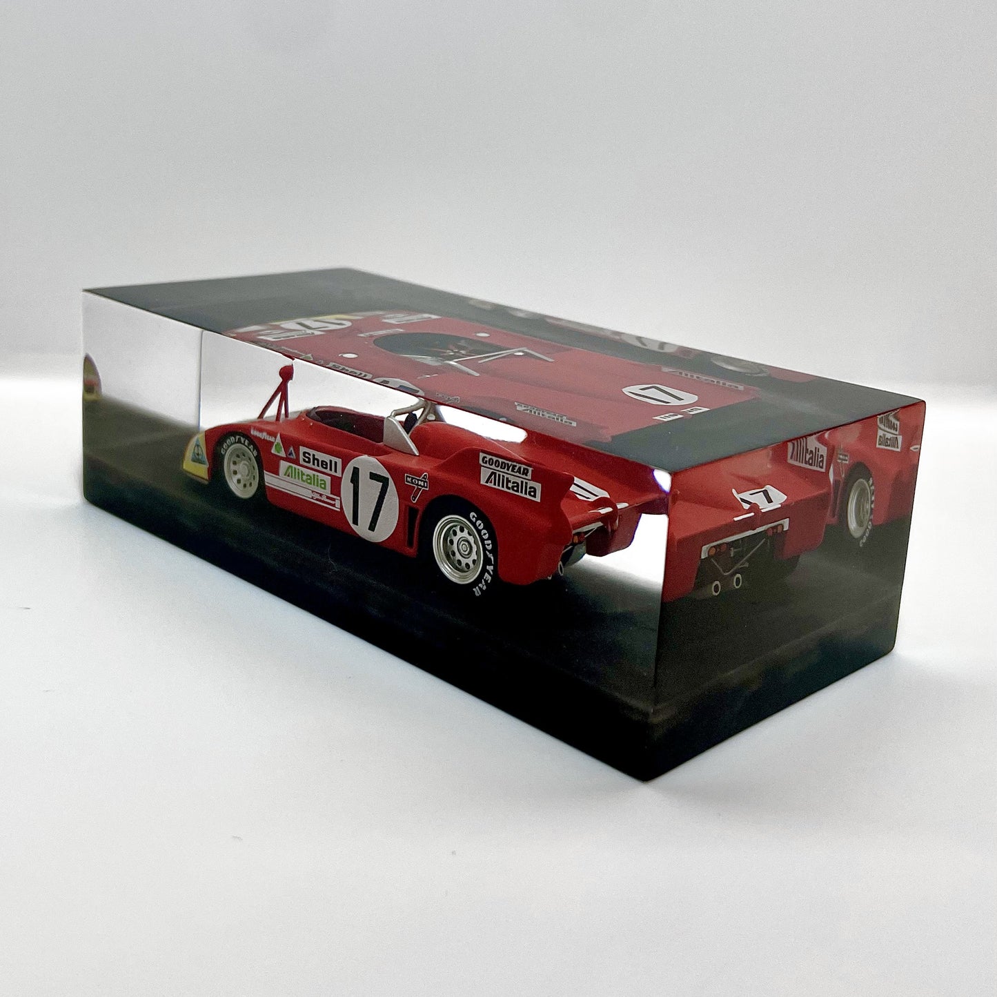Velocità Sigillata GT Heritage - Alfa Romeo 33 TT 3 - 24H Le Mans 1972 - Marko Elford - Scultura automobilistica concettuale | Pezzo unico numerato