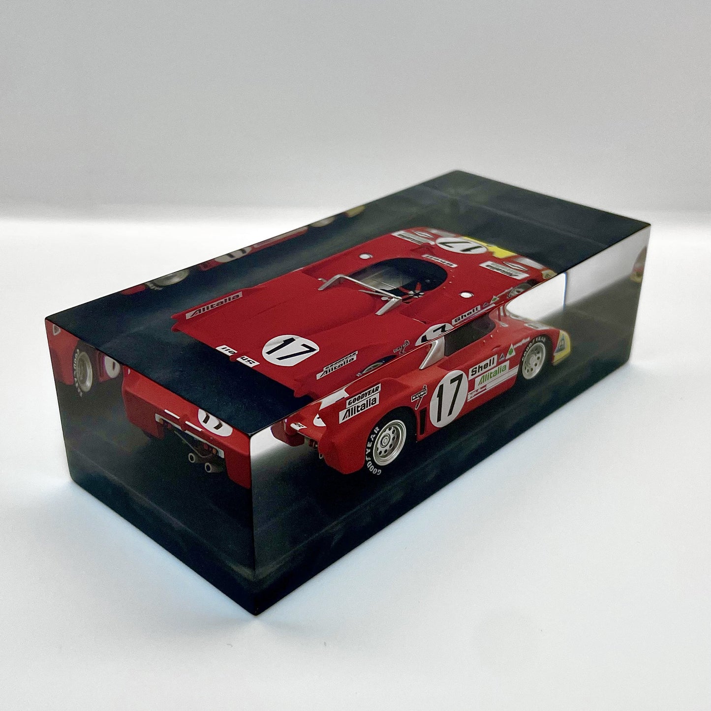 Velocità Sigillata GT Heritage - Alfa Romeo 33 TT 3 - 24H Le Mans 1972 - Marko Elford - Scultura automobilistica concettuale | Pezzo unico numerato