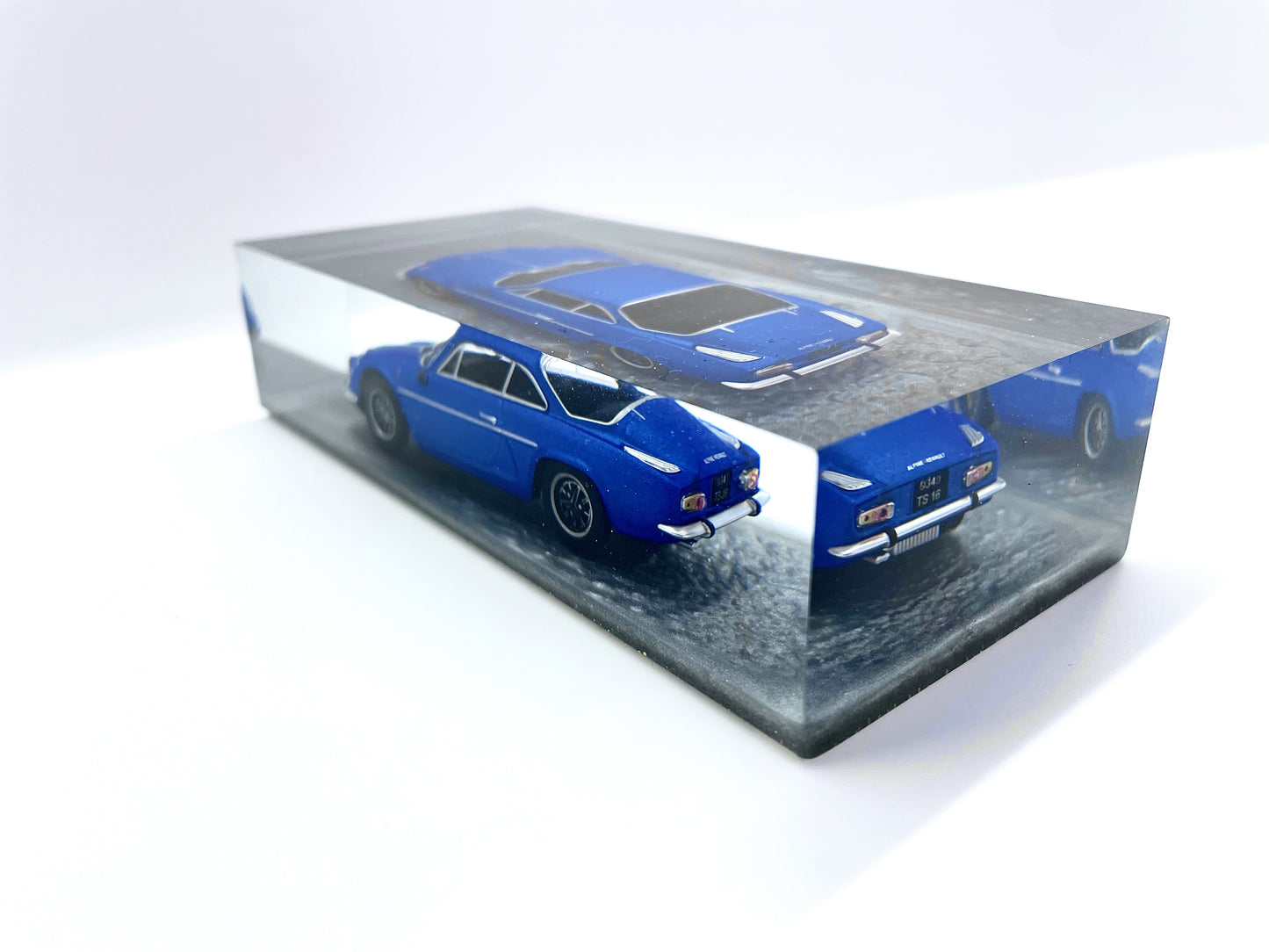 Velocità Sigillata GT – Alpine A110 1969 (011/2025) Scultura automobilistica concettuale | Pezzo unico