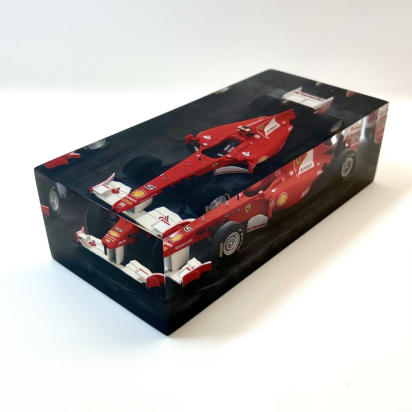 Velocità Sigillata Formula - Ferrari 150 Italia – Fernando Alonso - Test di Valencia 2011 - F1 - Scultura automobilistica concettuale | Pezzo unico numerato