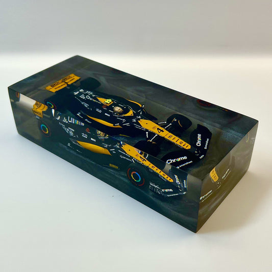 Velocità Sigillata Formula Essenza - McLaren MCL60 Lando Norris Las Vegas 2023 - Scultura automobilistica concettuale | Pezzo unico numerato