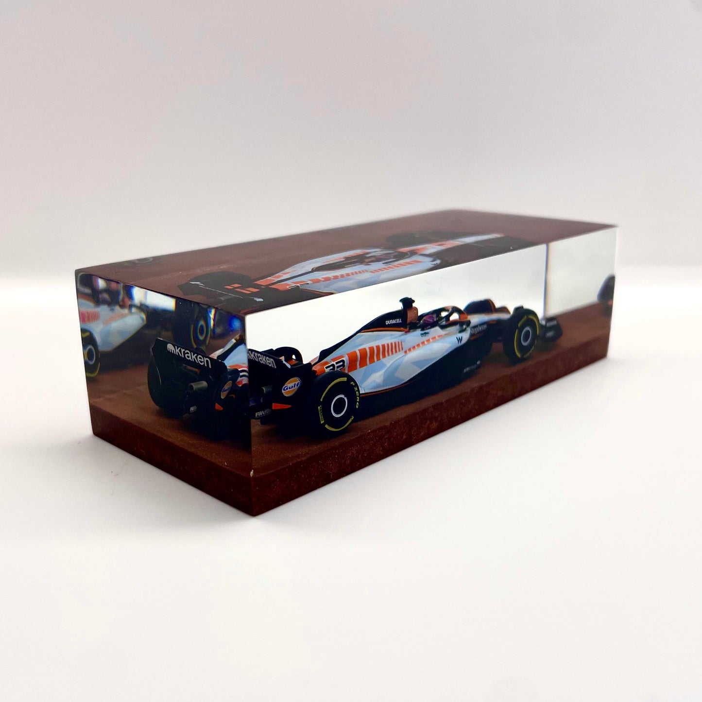 Velocità Sigillata Formula Essenza - Williams FW45 Albon Singapore 2023 (005/2025) Scultura automobilistica concettuale | Pezzo unico