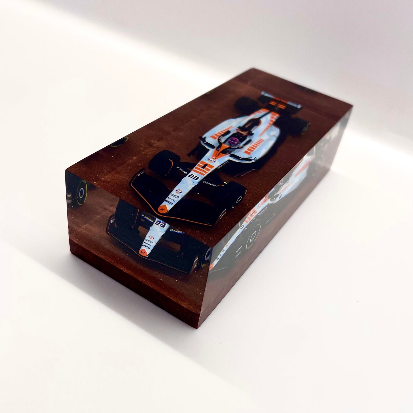 Velocità Sigillata Formula Essenza - Williams FW45 Albon Singapore 2023 (005/2025) Scultura automobilistica concettuale | Pezzo unico