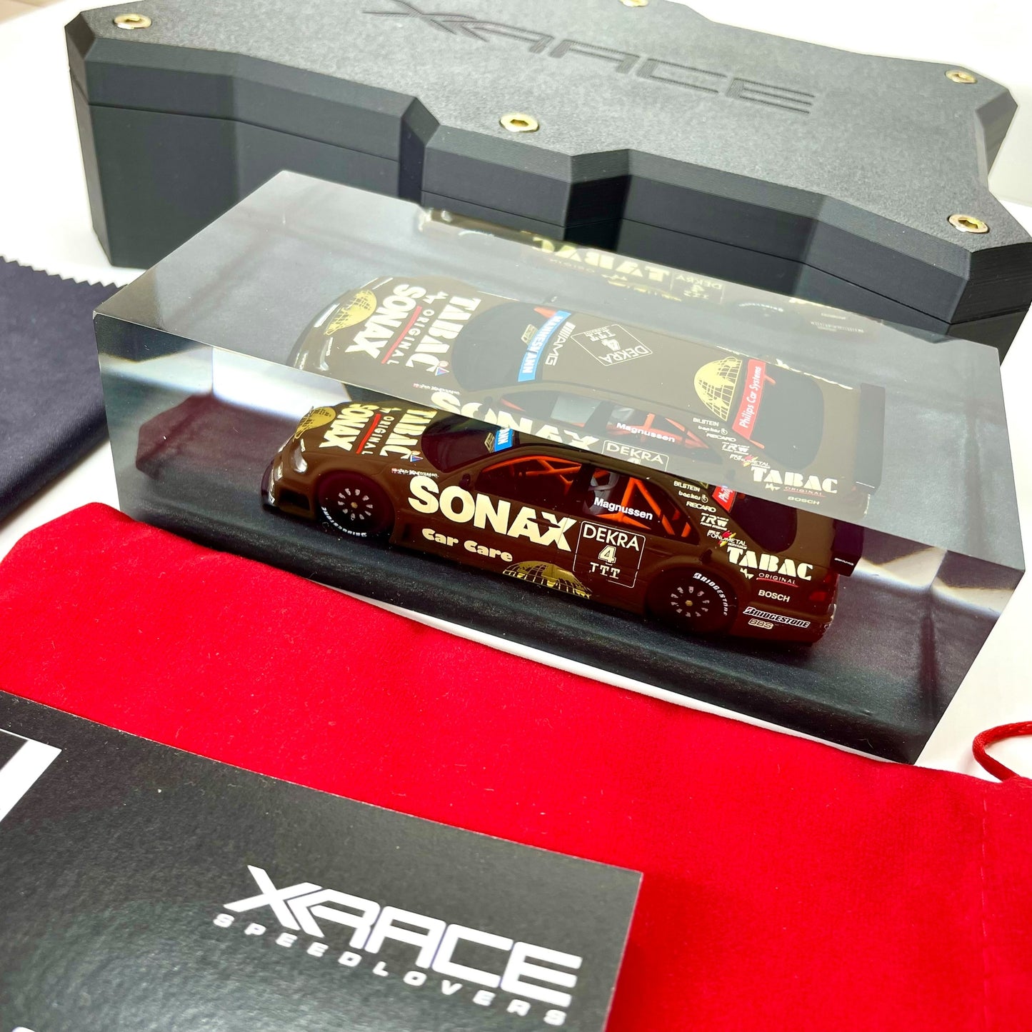 Velocità Sigillata GT Heritage - Mercedes AMG DTM – 1995 (Jan Magnussen) (003/2025) Scultura automobilistica concettuale | Pezzo unico