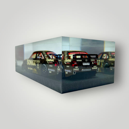 Velocità Sigillata GT Heritage - Mercedes AMG DTM – 1995 (Jan Magnussen) (003/2025) Scultura automobilistica concettuale | Pezzo unico