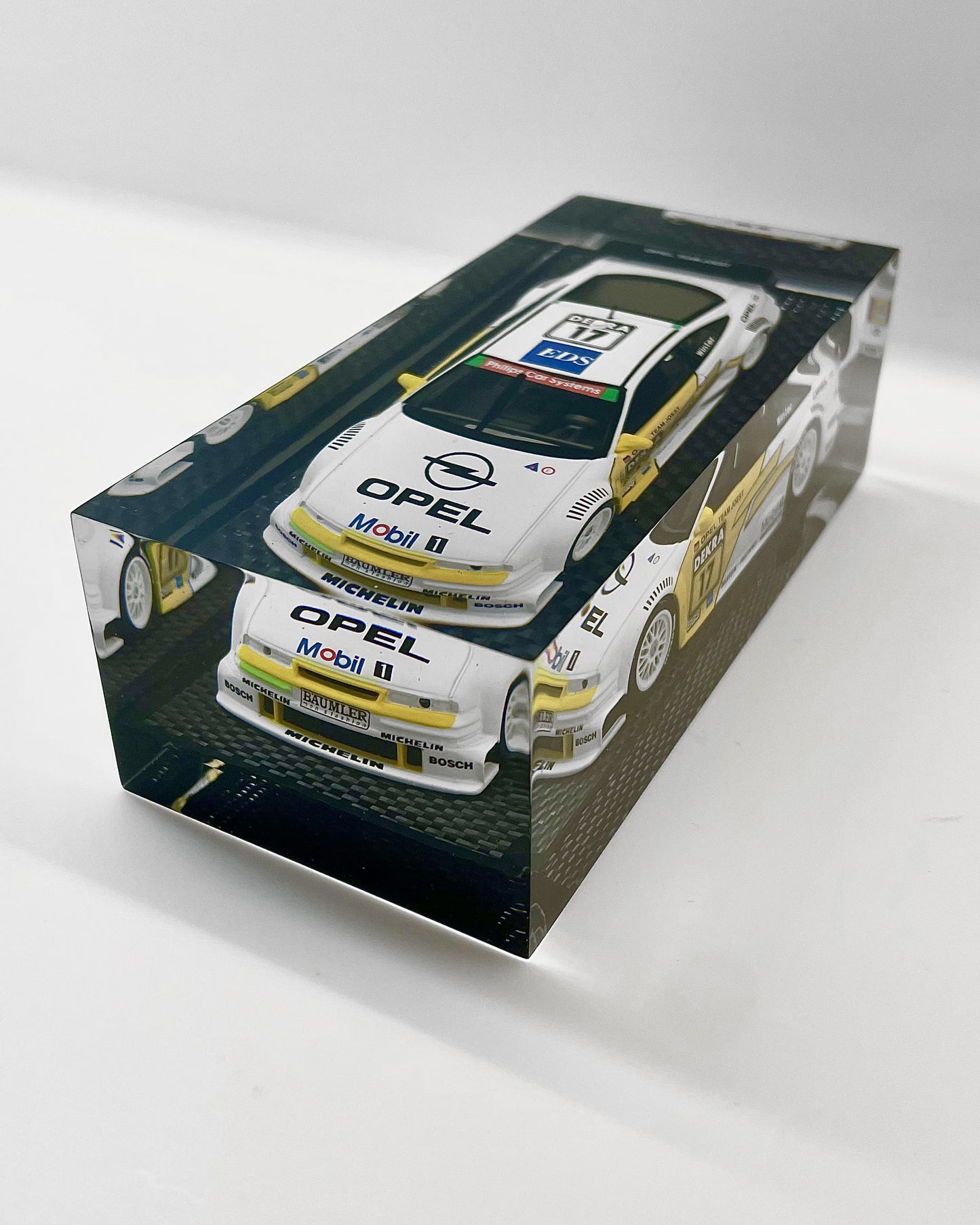 Velocità Sigillata GT Carbon - Opel Calibra V6 4x4 DTM Team Joest - 1994 - Winter - Scultura automobilistica concettuale | Pezzo unico numerato