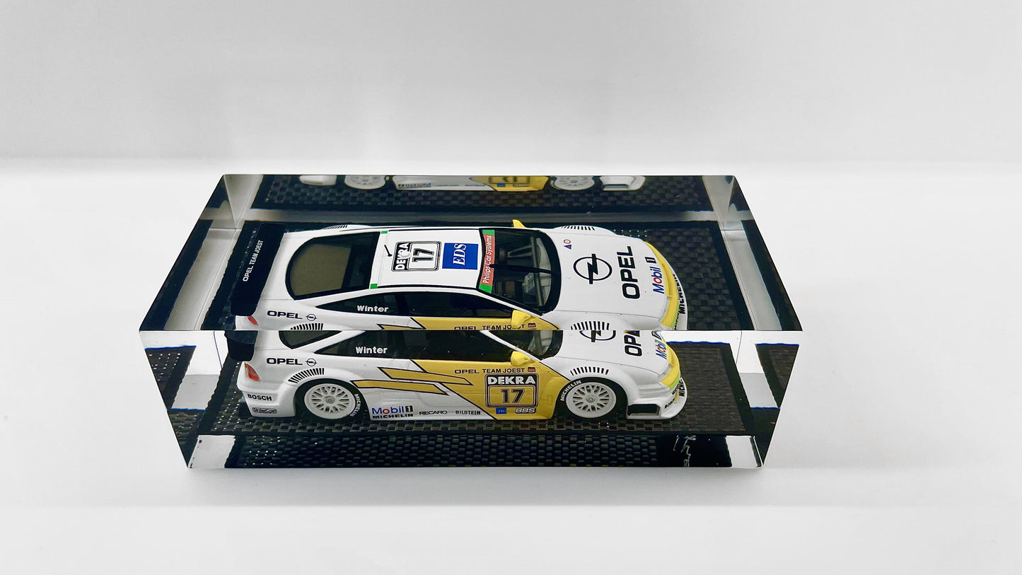 Velocità Sigillata GT Carbon - Opel Calibra V6 4x4 DTM Team Joest - 1994 - Winter - Scultura automobilistica concettuale | Pezzo unico numerato