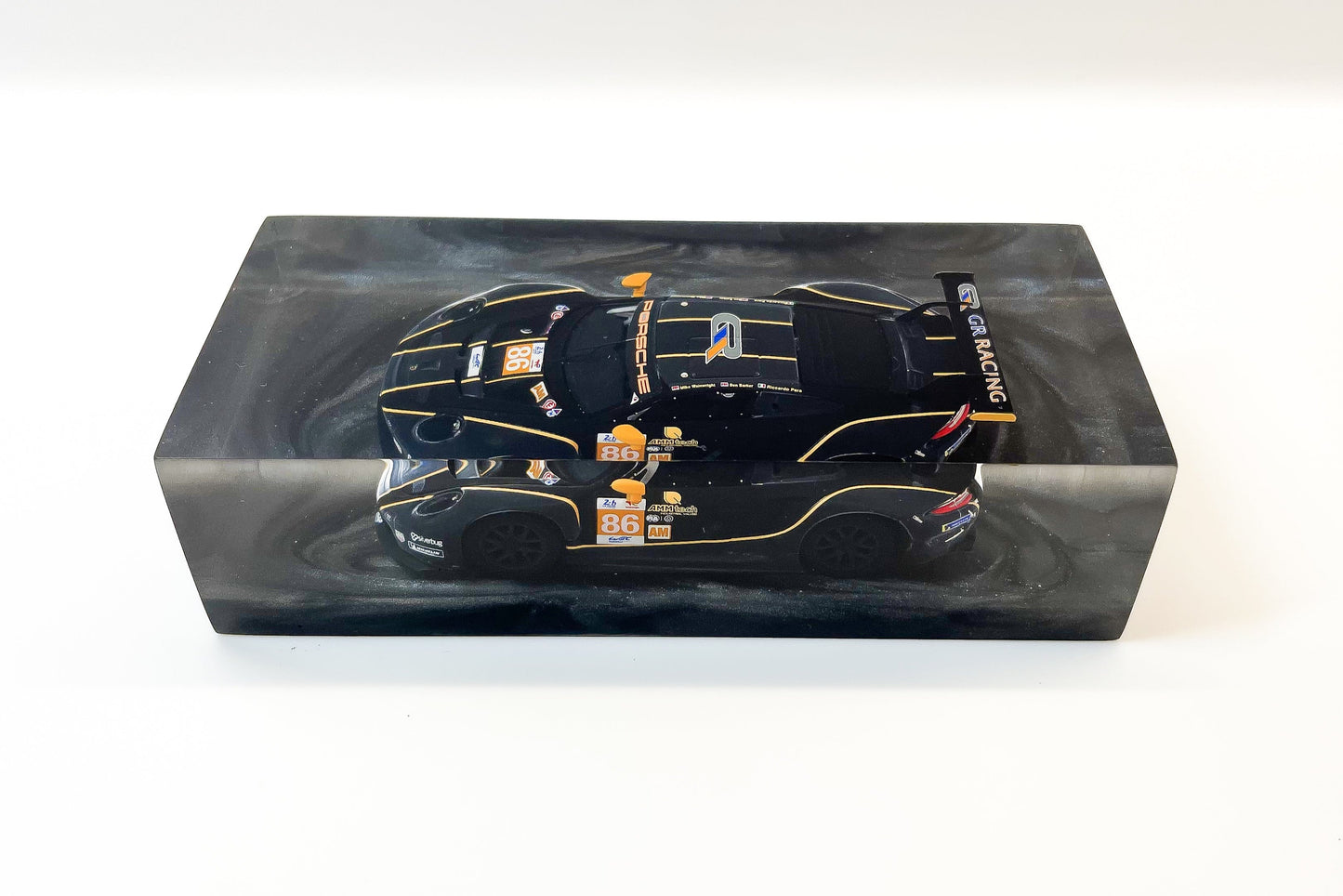 Velocità Sigillata GT Essenza - Porsche 911 RSR 19 - 24h Le Mans 2021 Endurance - Wainwright Barker Gamble - Scultura automobilistica concettuale | Pezzo unico numerato
