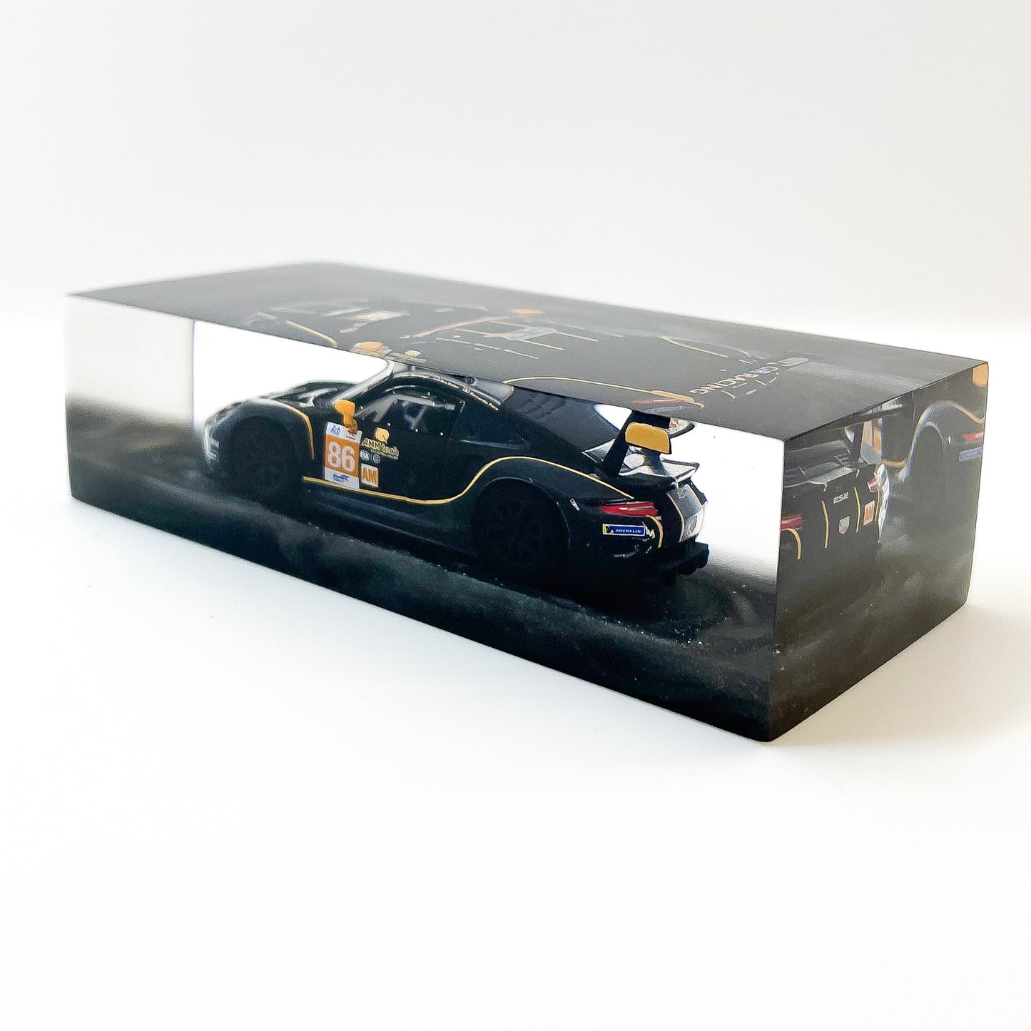 Velocità Sigillata GT Essenza - Porsche 911 RSR 19 - 24h Le Mans 2021 Endurance - Wainwright Barker Gamble - Scultura automobilistica concettuale | Pezzo unico numerato