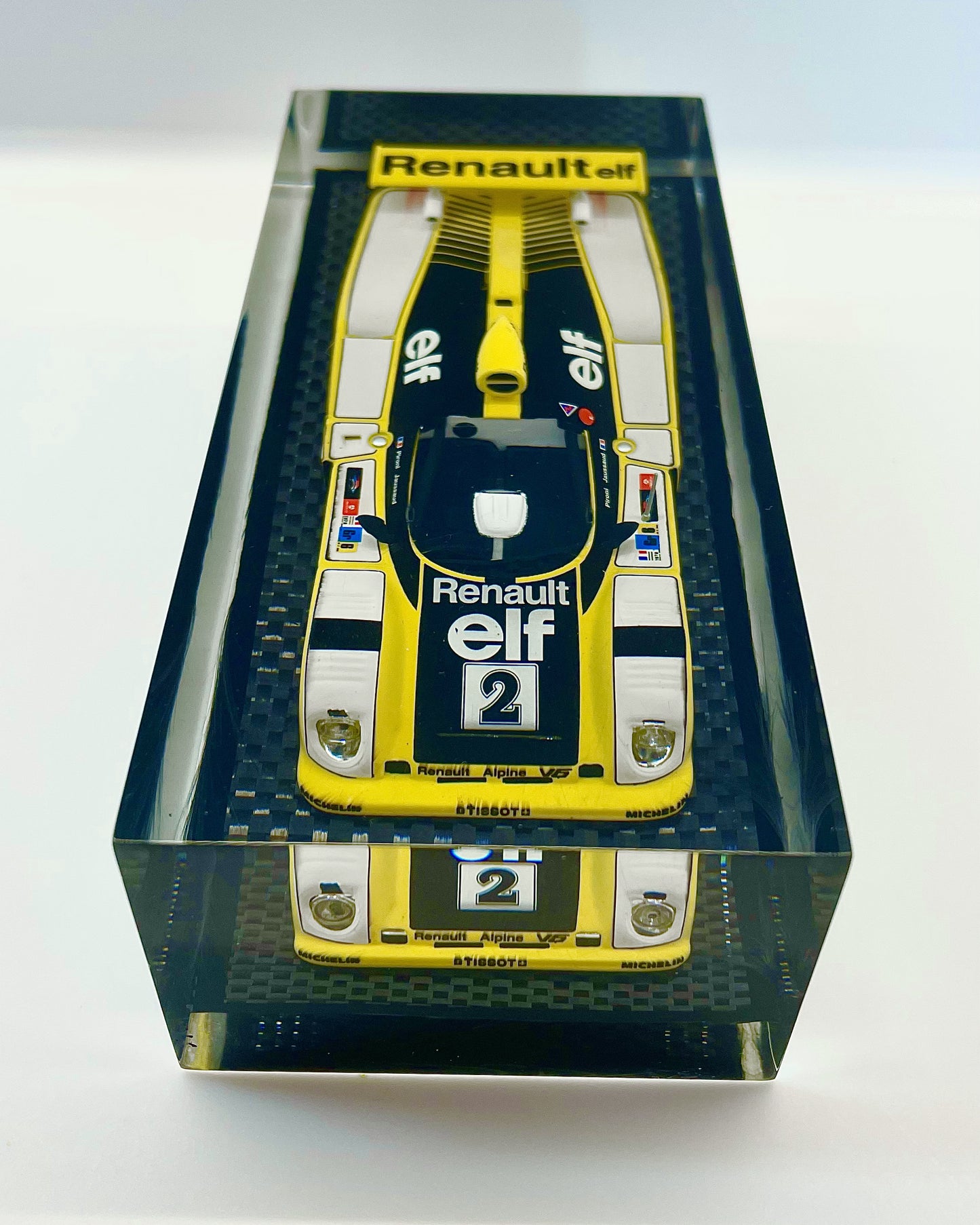 Velocità Sigillata GT Carbon - Renault Alpine A442B - 24H Le Mans 1978 - Pironi Jassaud - Scultura automobilistica concettuale | Pezzo unico numerato
