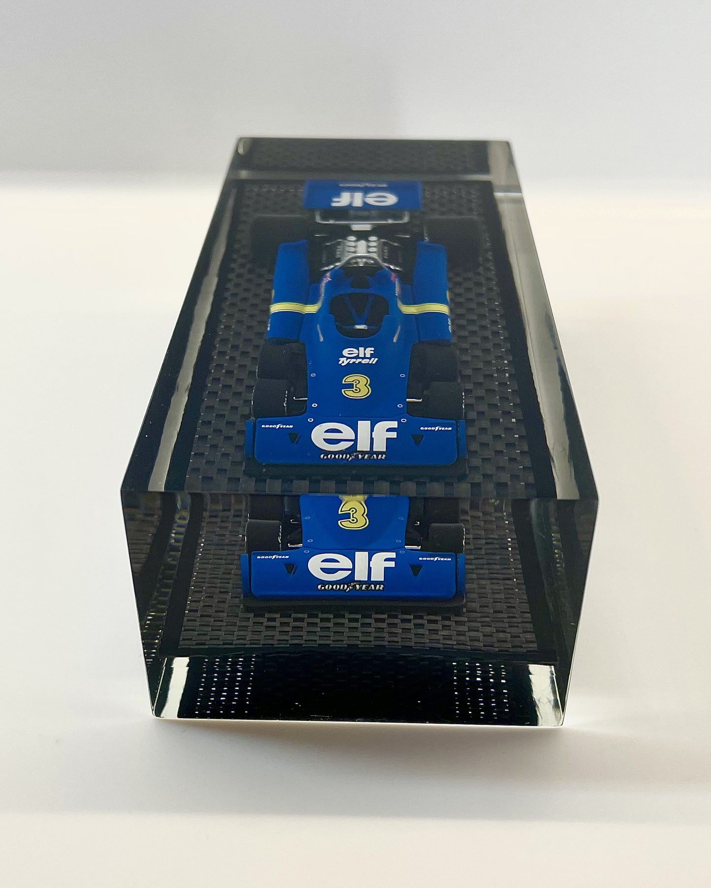 Velocità Sigillata Formula Carbon - Tyrrell P34 - Monaco GP 1976 - Jody Scheckter - Scultura automobilistica concettuale | Pezzo unico numerato