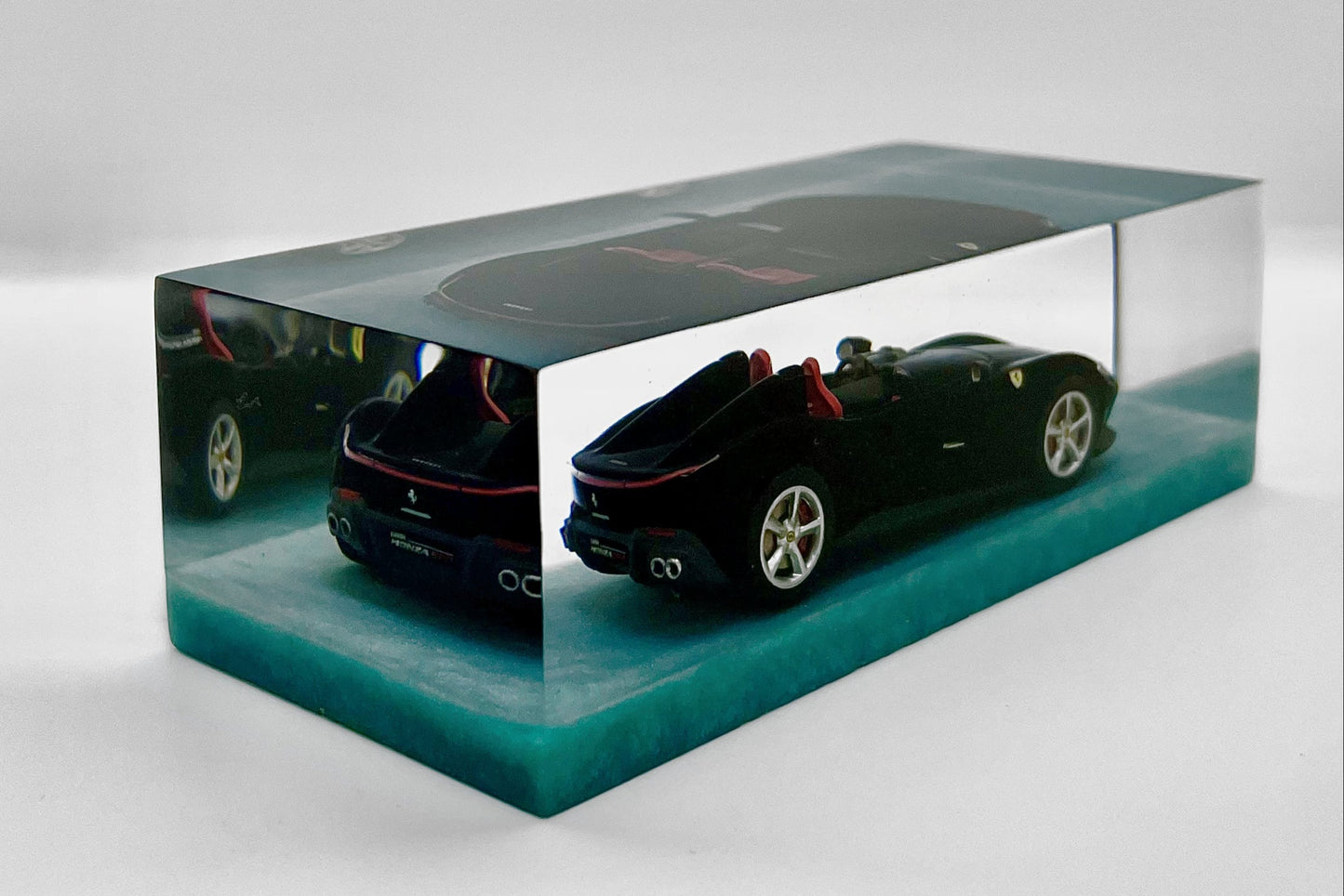 Velocità Sigillata GT Essenza - Ferrari Monza SP2 (008/2025) Scultura automobilistica concettuale | Pezzo unico