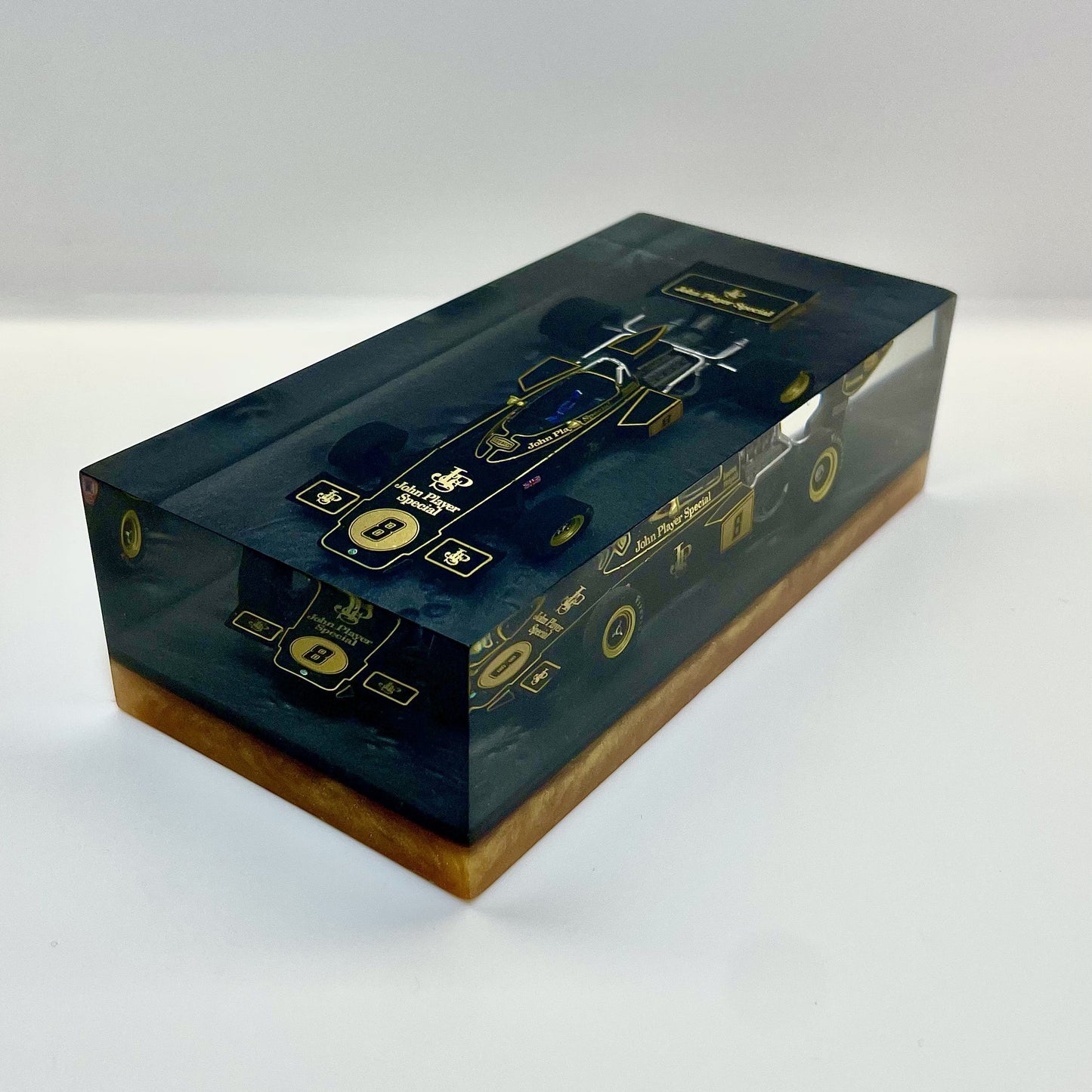 Velocità Sigillata Formula - Lotus 72D – Emerson Fittipaldi - 1972 - F1 - Scultura automobilistica concettuale | Pezzo unico numerato