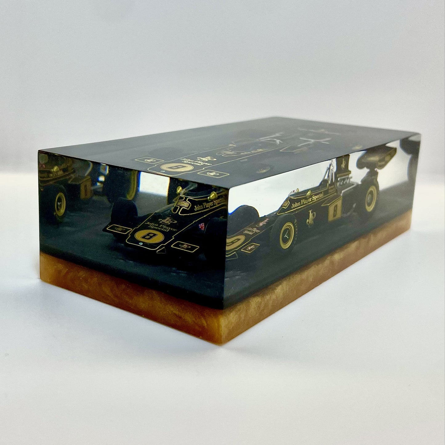 Velocità Sigillata Formula - Lotus 72D – Emerson Fittipaldi - 1972 - F1 - Scultura automobilistica concettuale | Pezzo unico numerato