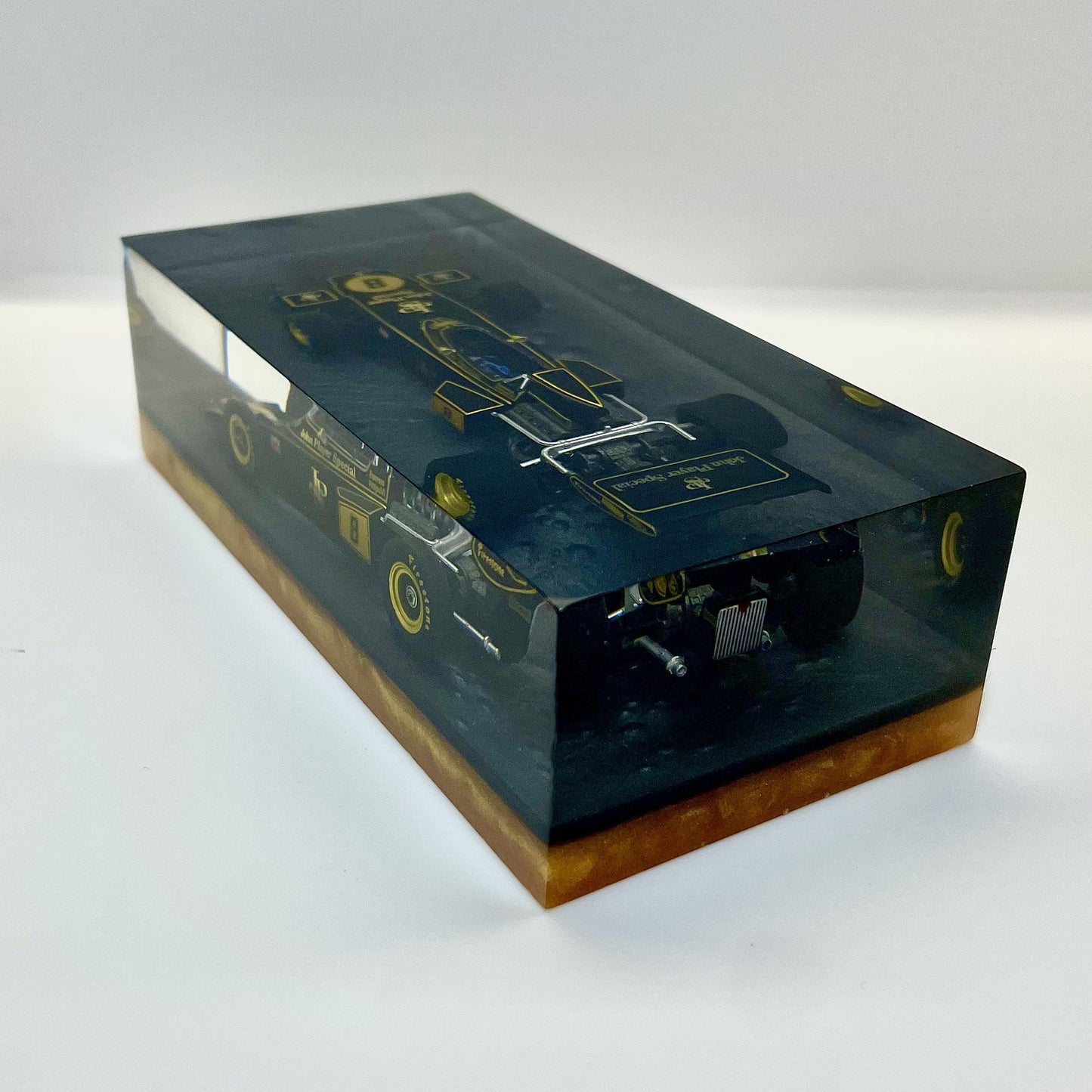 Velocità Sigillata Formula - Lotus 72D – Emerson Fittipaldi - 1972 - F1 - Scultura automobilistica concettuale | Pezzo unico numerato