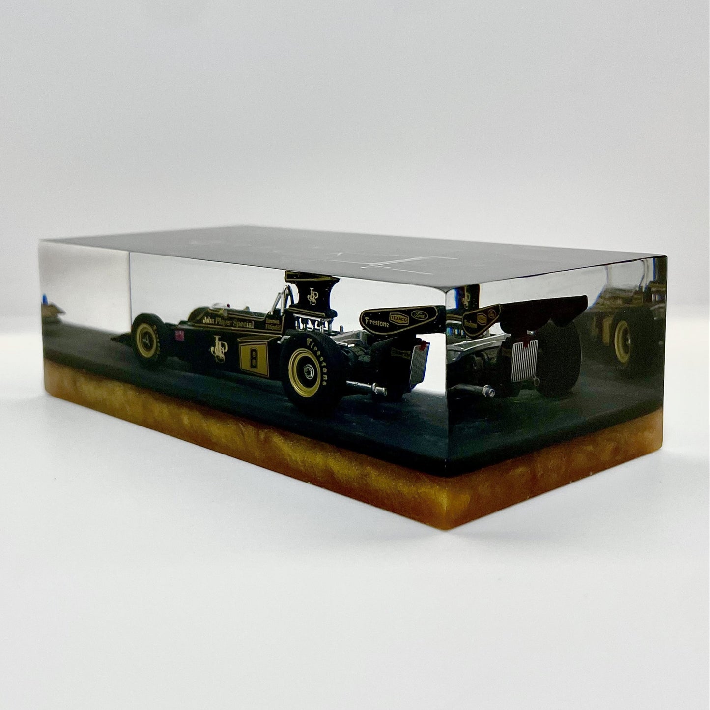 Velocità Sigillata Formula - Lotus 72D – Emerson Fittipaldi - 1972 - F1 - Scultura automobilistica concettuale | Pezzo unico numerato