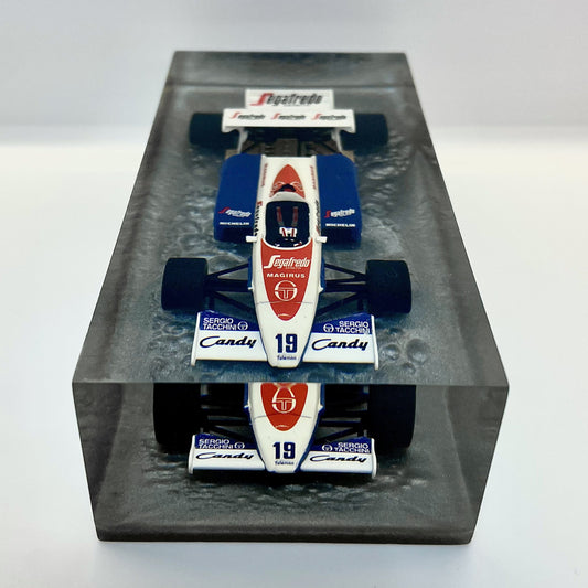 Velocità Sigillata Formula - Toleman TG184 – Ayrton Senna - 1984 - F1 - Scultura automobilistica concettuale | Pezzo unico numerato
