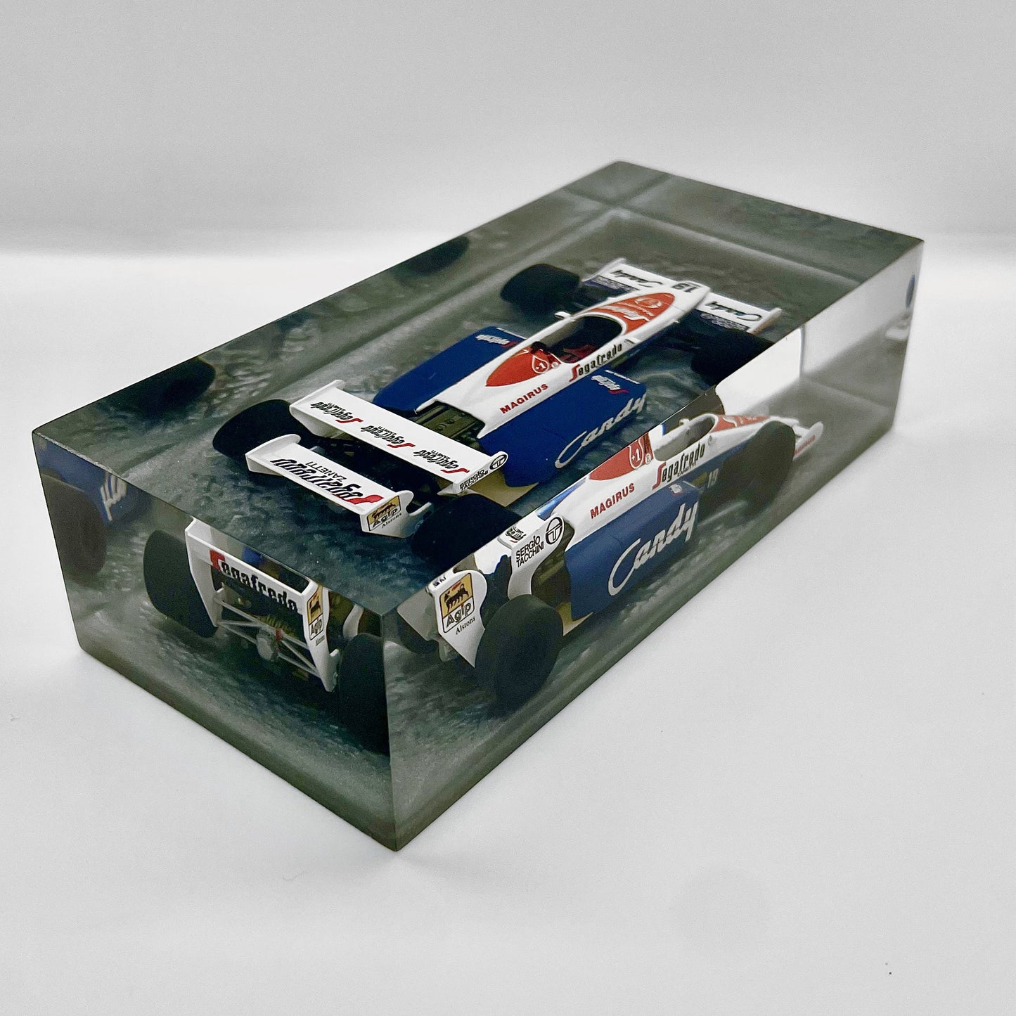 Velocità Sigillata Formula - Toleman TG184 – Ayrton Senna - 1984 - F1 - Scultura automobilistica concettuale | Pezzo unico numerato