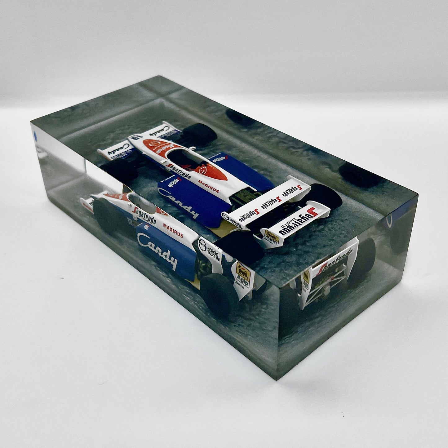 Velocità Sigillata Formula - Toleman TG184 – Ayrton Senna - 1984 - F1 - Scultura automobilistica concettuale | Pezzo unico numerato
